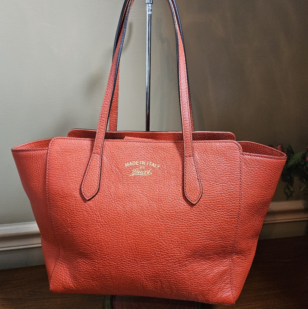 Auth Gucci Red Swing Tote Shoulder Bag - Picture 2 of 14